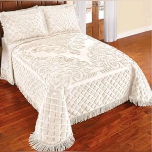 Royalty Elegant Ivory Cotton Chenille Fringe Border Bedspread**Double Full**NEW